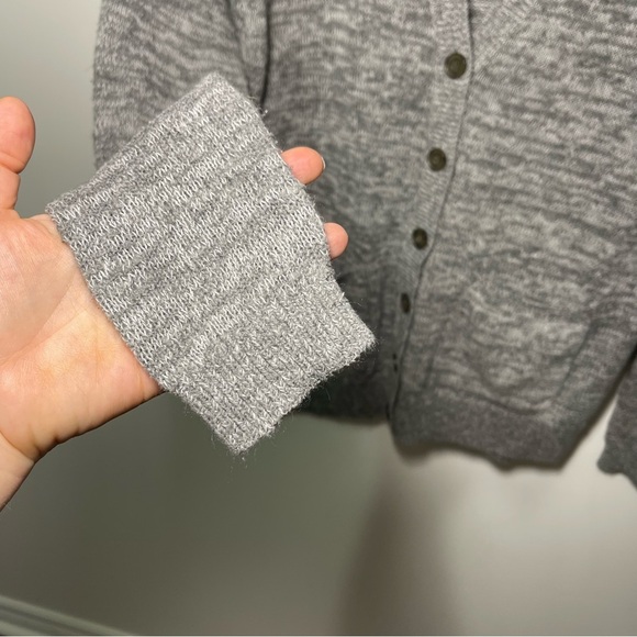 Hollister women’s grey Y2K long long sleeve button up oversized cardigan in M - Picture 4 of 6